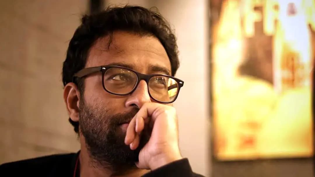 ২১ দিনেও খোঁজ মেলেনি পরিচালক উৎসব মুখার্জির