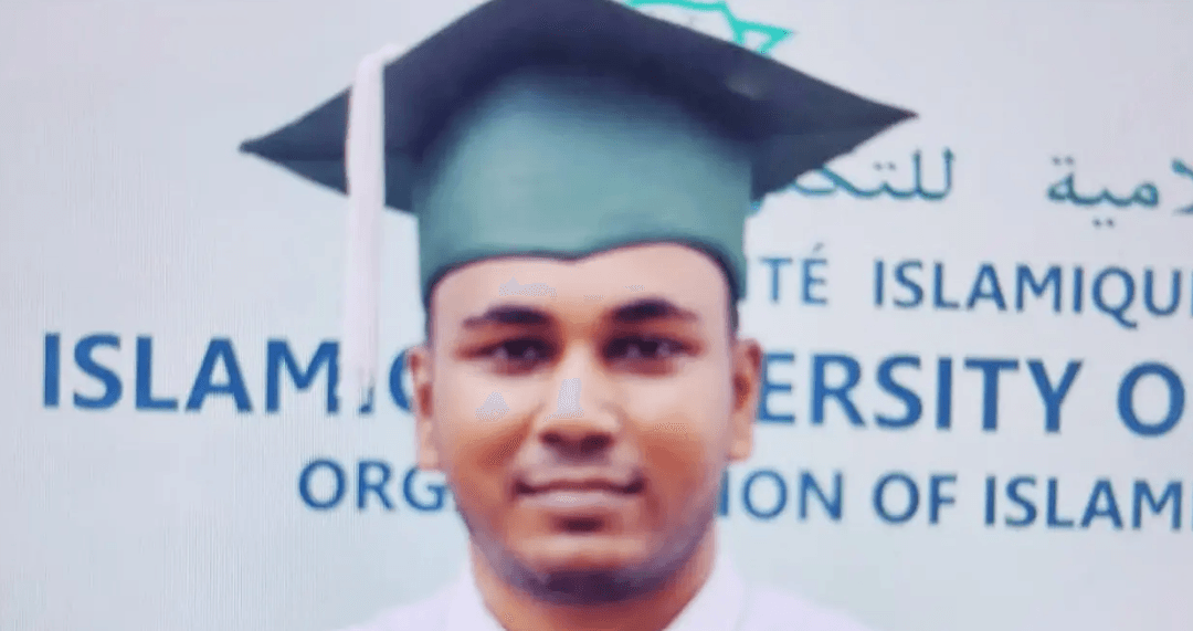 পরকীয়া প্রেমিকার ছুরিকাঘাতে রেল কর্মকর্তা নিহত, নারী আটক
