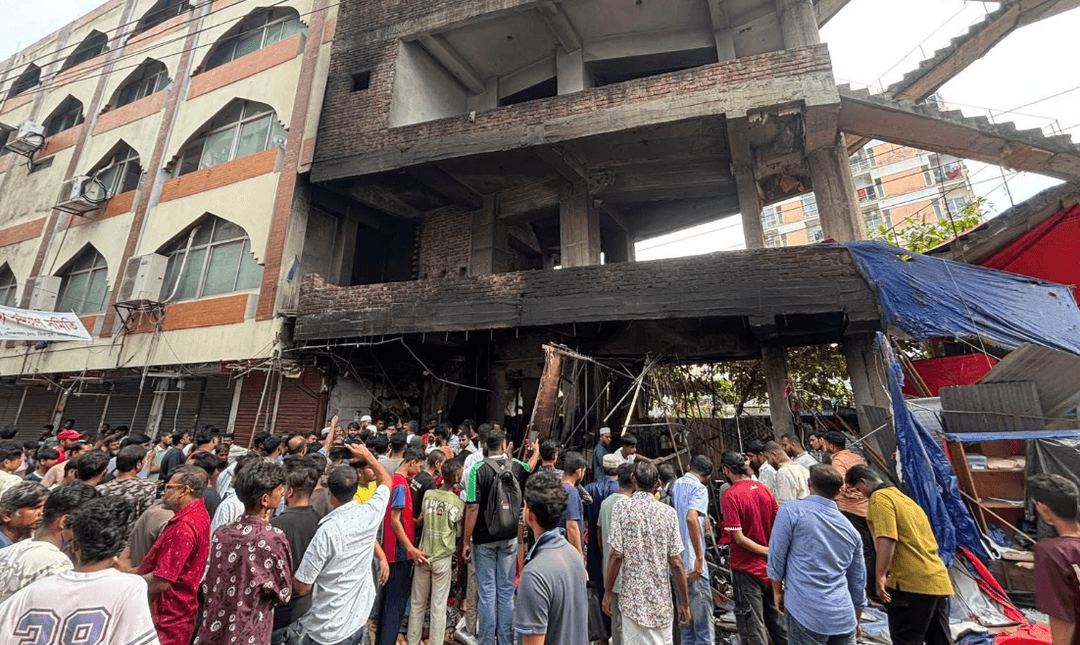 মিরপুরে ধাওয়া-পাল্টাধাওয়া-সংঘর্ষের পর আবারও উচ্ছেদ অভিযান