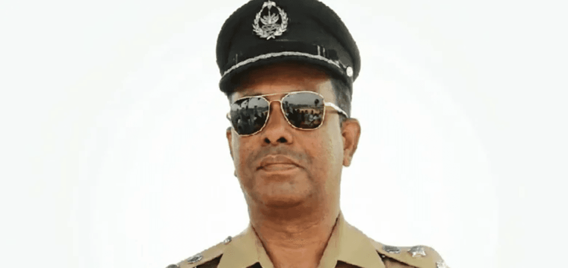 ডিআইজি পরিচয়ে ভিআইপি লাউঞ্জ ব্যবহার, অতিরিক্ত ডিআইজি বরখাস্ত